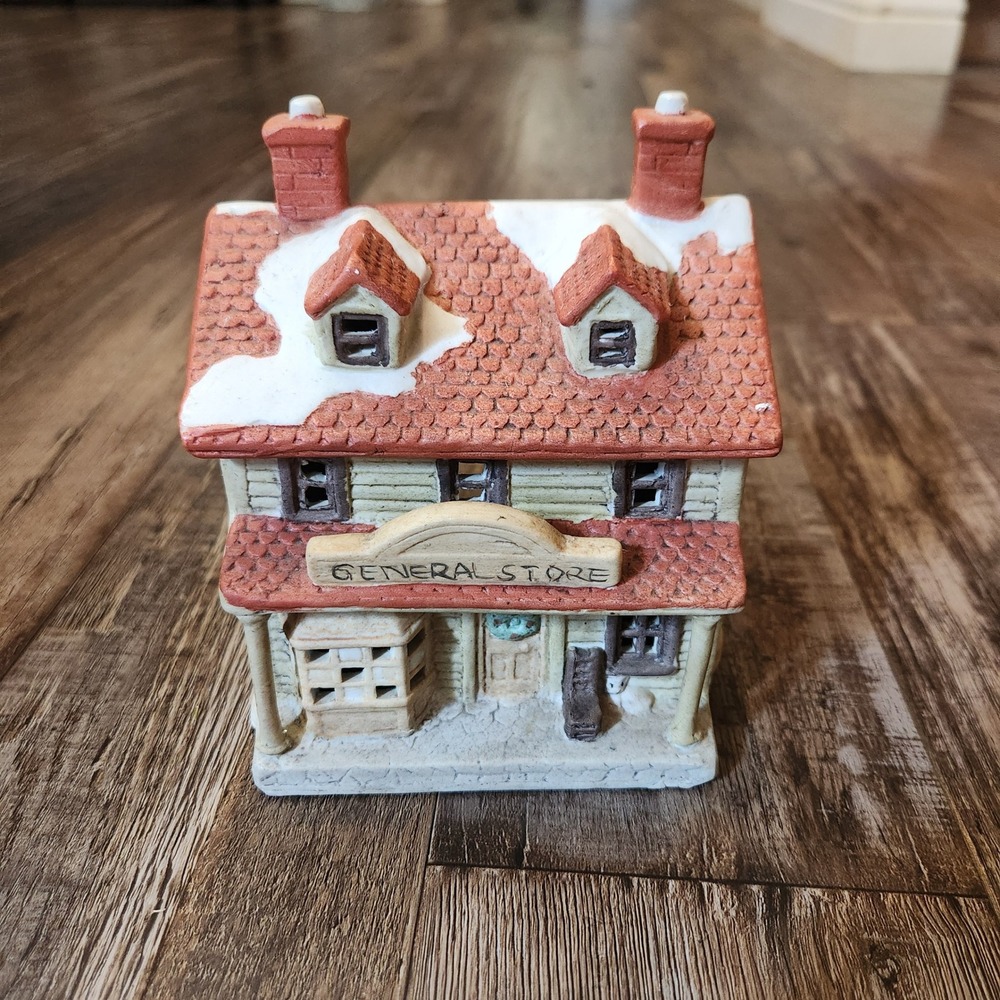 Colonial‎ America Collection General Store Christmas Village Ceramic House Snow